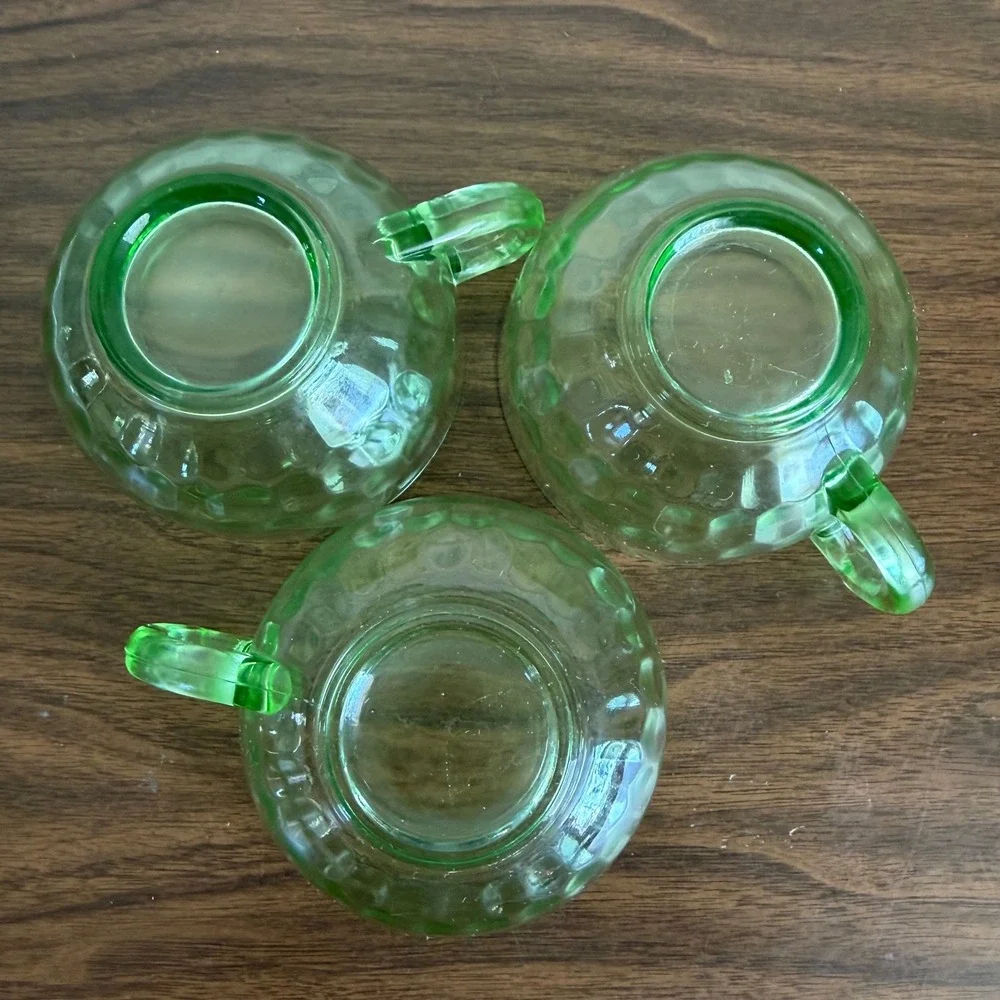 Federal Thumbprint Uranium Coffee Tea Cup Teardrops 1920s Depression 3 pieces